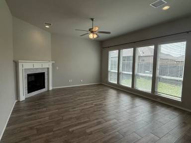 Main picture of 8308 NW 151st St