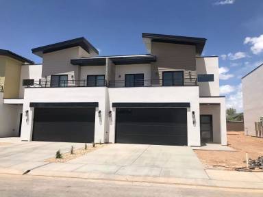 Main picture of 287 W 1425 N