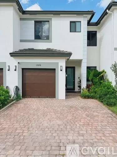 Main picture of 13636 SW 157th Ct