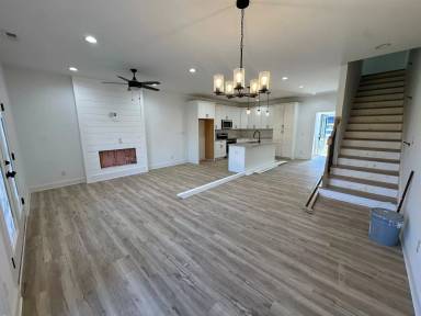 Main picture of 74 Luke Ct