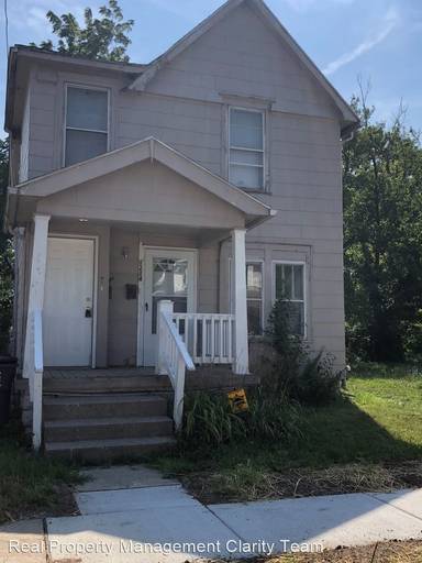 Main picture of 1214 Montrose Ave