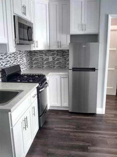 Main picture of 921 S Serrano Ave