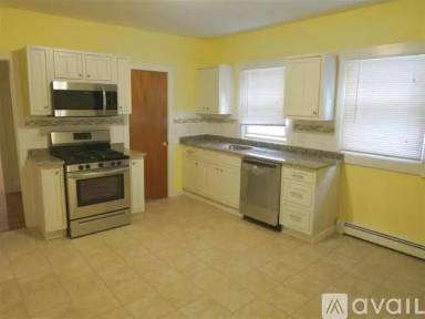 Main picture of 7 Jay St