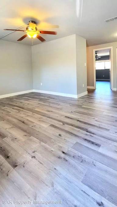 Main picture of 6813 SW 4th Pl