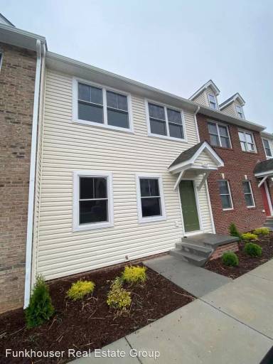 Main picture of 2217 Deyerle Ave