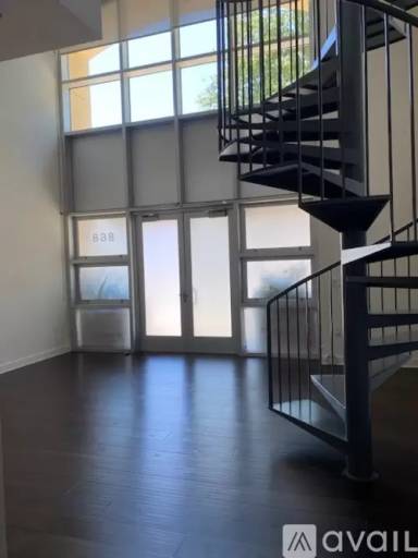 Main picture of 585 9th St Apartments