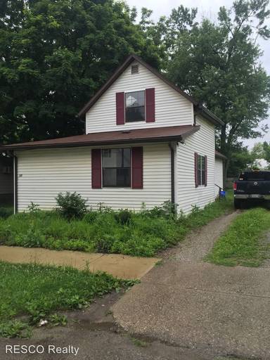 Main picture of 33 Eaton St