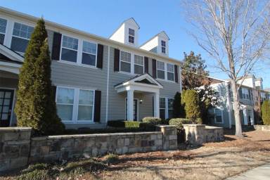 Main picture of 211 River Green Ave