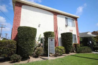 Main picture of 2418 Federal Ave