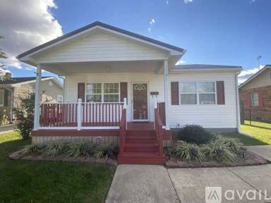 Main picture of 1505 Redwood Dr