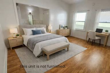 Main picture of 727 S Coronado St