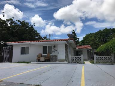 Main picture of 3990 SW 11th St