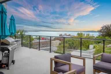 Main picture of 800 Queen Anne Ave N