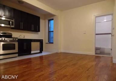 Main picture of 213 W 135th St