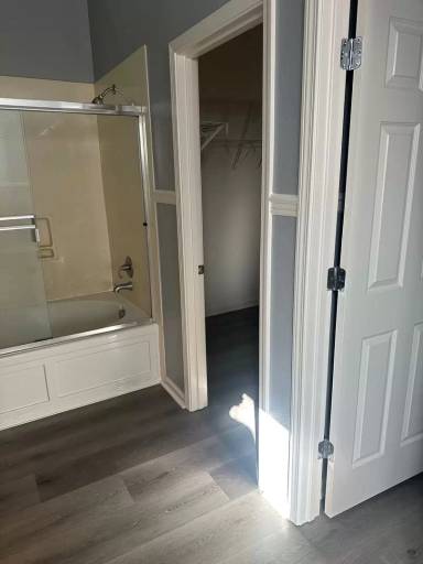 Main picture of 9393 Vintner Cir