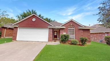 Main picture of 209 Bernburg Ct