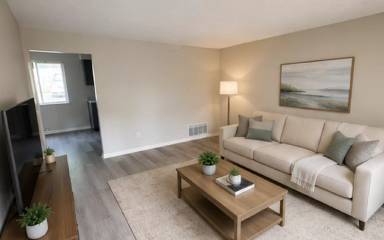 Main picture of 62 E Duncan St