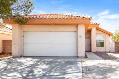 Main picture of 611 Snake Charmer Ave