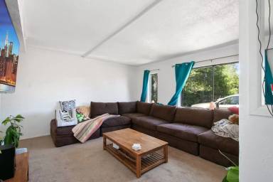 Main picture of 1701 W Mulberry St