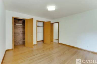Main picture of 212 8th Ave NE