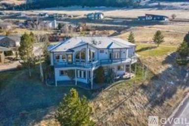 Main picture of 231 Mansion Heights Dr