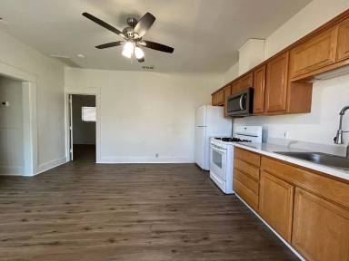 Main picture of 511 & 517 E. Pine Street