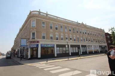 Main picture of 3234 N Pulaski Rd & 4009 W School St Apartments