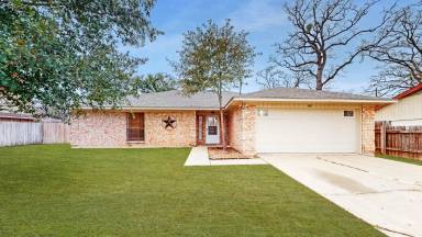 Main picture of 907 Val Verde Dr