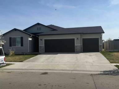 Main picture of 7705 E Drouillard St