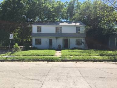 Main picture of 124 1/2 Hood St