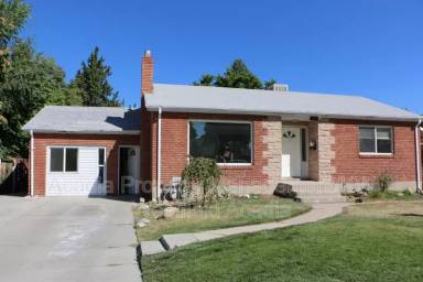 Main picture of 519 E 700 S