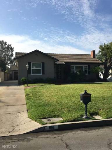 Main picture of 946 Victoria Dr