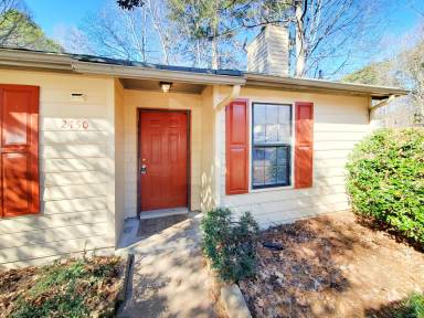 Main picture of 2752 Northwood Ct SW