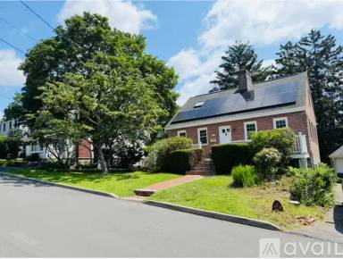 Main picture of 196 Woodrow Ave