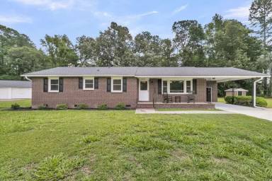 Main picture of 1184 Lebanon Rd