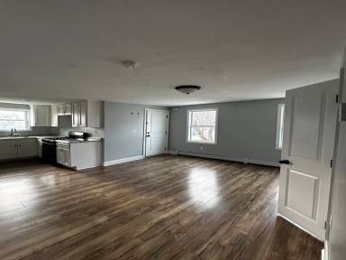 Main picture of 45 Fuller Ave