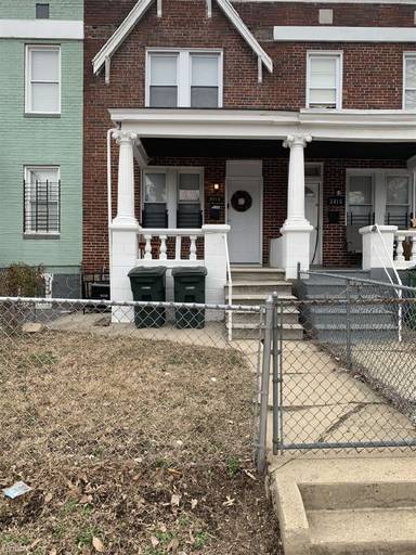 Main picture of 3012 W Garrison Ave