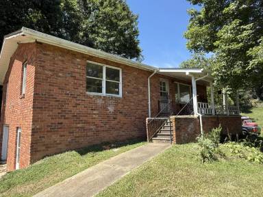 Main picture of 1067 Bald Creek Rd