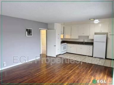 Main picture of 559 Evergreen St