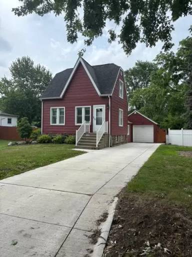 Main picture of 35517 Booth Ave