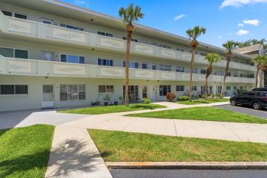 Main picture of 2386 Sumatran Way