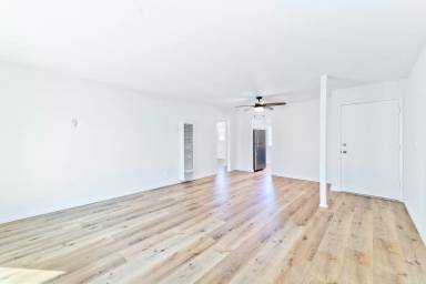 Main picture of 3350 Harding St