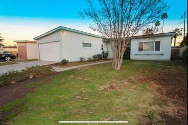 Main picture of 926 Broadmoor Ave