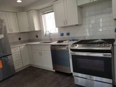 Main picture of 1 Forest St