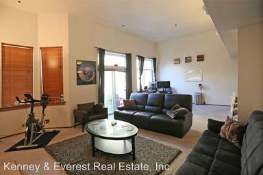 Main picture of 1626 Lombard St