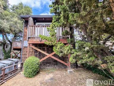 Main picture of 2313 Channing Way