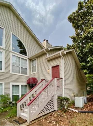 Main picture of 1023 Stones Throw Dr NW