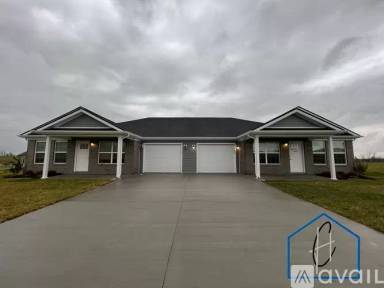 Main picture of 232 Longwood Ln