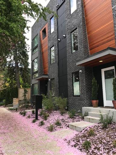 Main picture of 119 17th Ave E