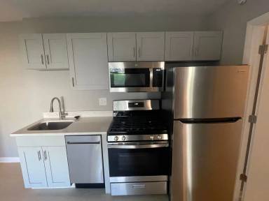 Main picture of 1953 19th Pl SE